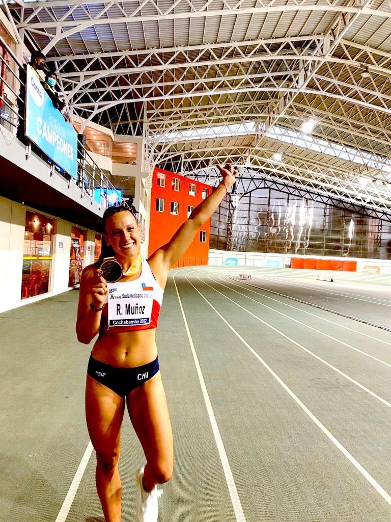 Rocío Muñoz consiguió medalla y Récord  Nacional en Sudamericano de Atletismo