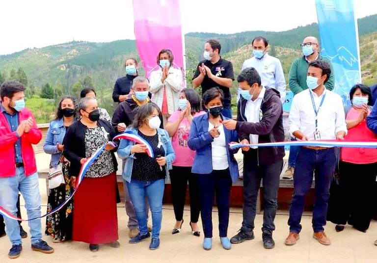 En Santa Olga reconstruyen viviendas más grandes mediante autoconstrucción