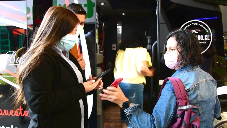 Aumenta cantidad de usuarios en el terminal de buses de Talca