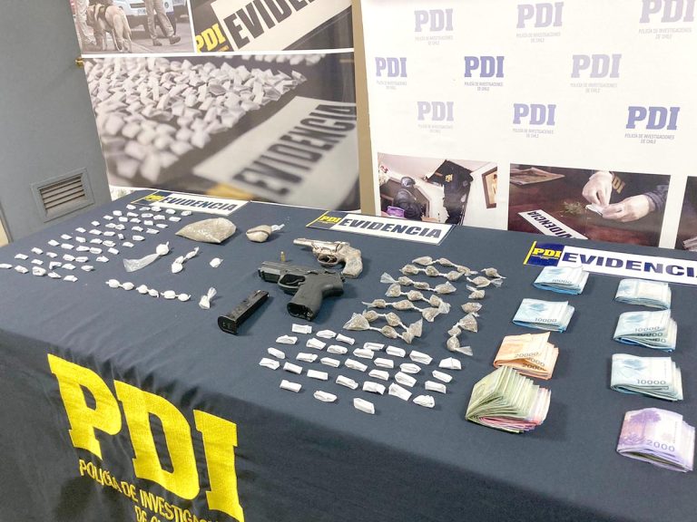 PDI incautó droga y detuvo tres  personas en operativo en Talca