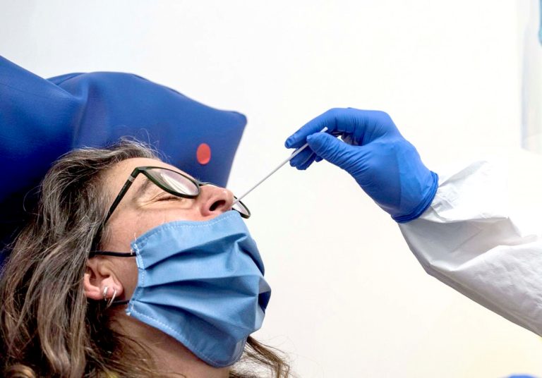 Confirman reducción de tiempos en entrega de resultados de PCR