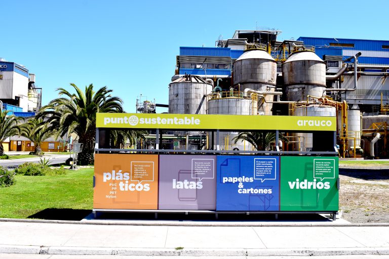 Trabajadores de celulosa y sus familias apuestan por el reciclaje de residuos