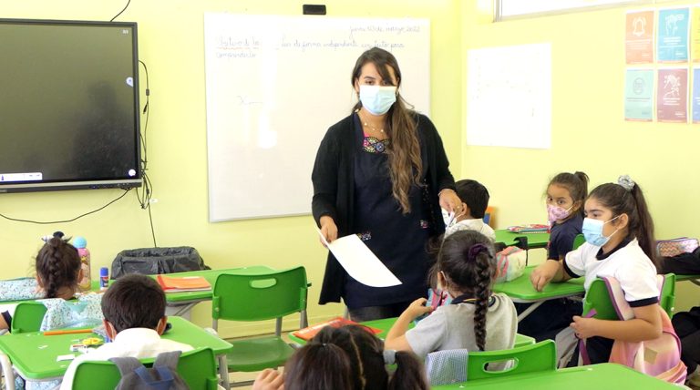 Seis establecimientos de Sagrada Familia obtienen Excelencia Académica este 2022