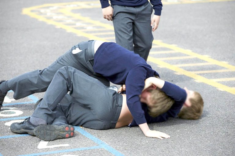 Psicóloga UCM analiza cambios en la conducta de los escolares ante seguidilla de riñas callejeras