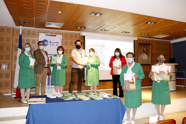 Dos agrupaciones civiles del HRT reciben implementos de presupuestos participativos