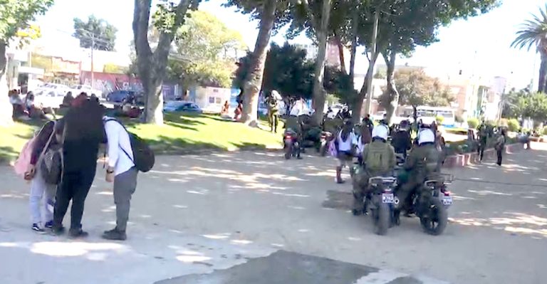 Formalizan a estudiante que acuchilló a liceana en violenta riña en céntrica plaza