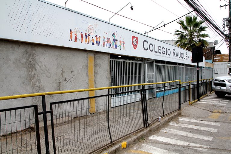 Tras confirmar brote de Covid-19 colegio Rauquén cierra sus puertas hasta el lunes