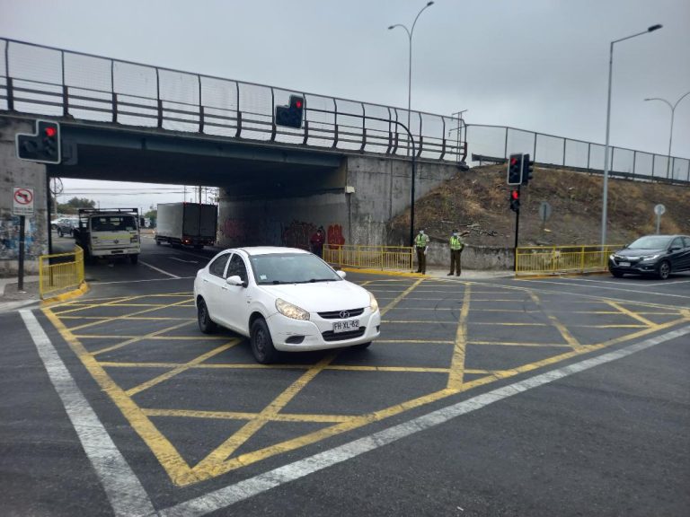 Concejal y semáforos camino a Zapallar: “Sirve para un ordenamiento vehicular, pero no para eliminar los tacos”