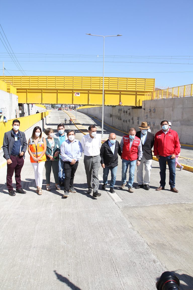 Habilitan tránsito vehicular por remozado paso bajo nivel Freire