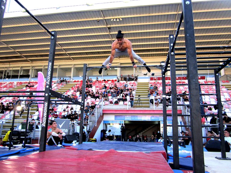 Cultores de Street Workout exhibieron toda su maestría en el “End Game 001”