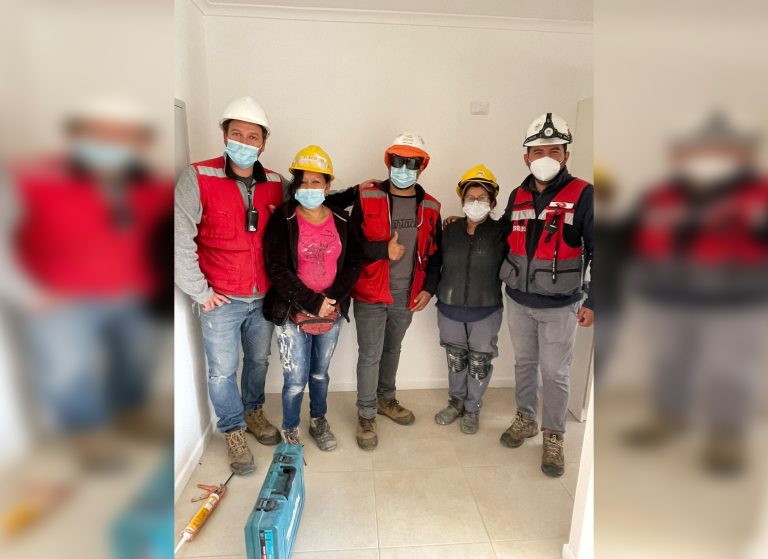 Mujeres se ganan un espacio en el rubro de la construcción