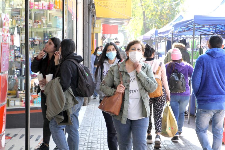 Académica sostiene que no fue buena decisión eliminar el uso de mascarilla