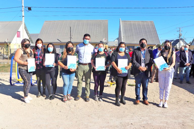 Dirigentas protagonizaron construcción de viviendas