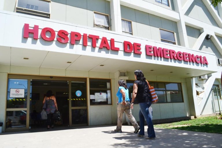 Denuncian hacinamiento de pacientes  en el Hospital de Emergencia de Curicó