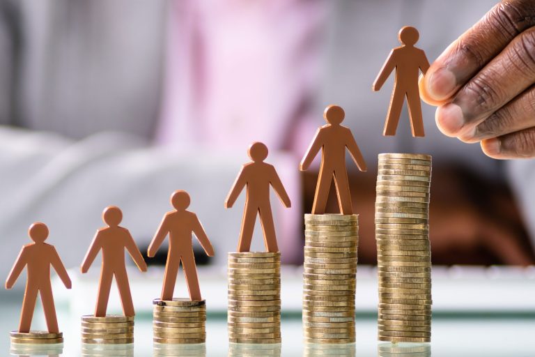 Académico analiza medidas de apoyo económico anunciadas por el Gobierno