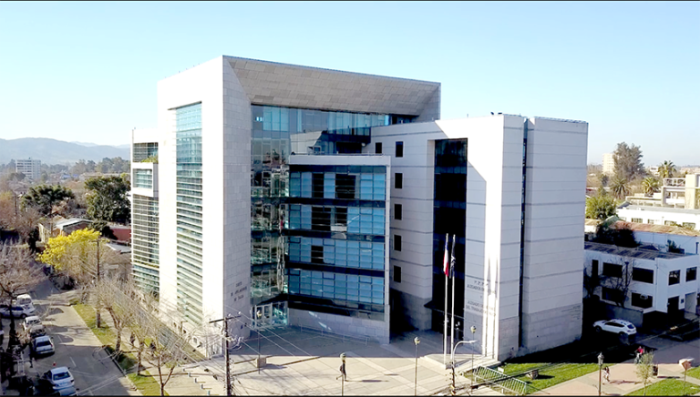 Corte confirma condena a mujer por asalto a mall chino de Talca