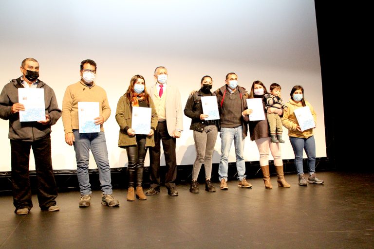 Entregaron 164 nuevos subsidios habitacionales a familias de Curicó