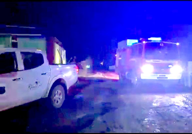 Incendio estuvo a un par de metros de casa del alcalde Carlos Vergara