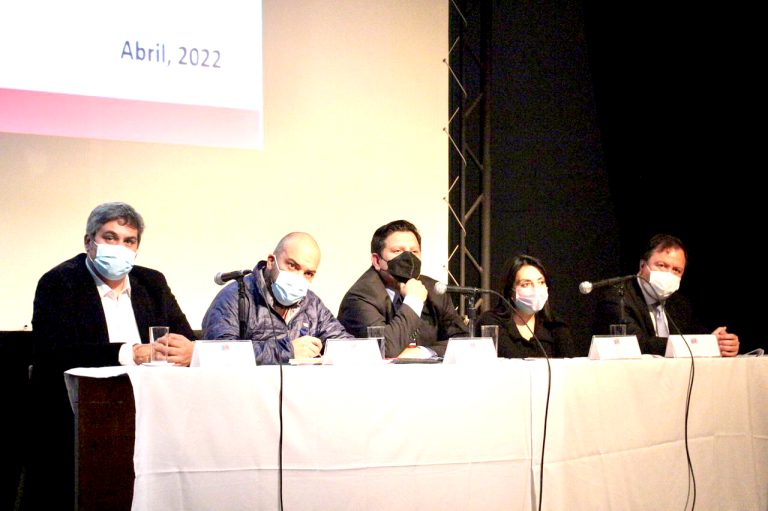 Constituyen Mesa Regional Intersectorial para abordar casos de convivencia escolar