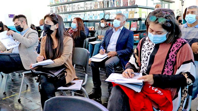 Serviu realiza talleres informativos sobre programas habitacionales