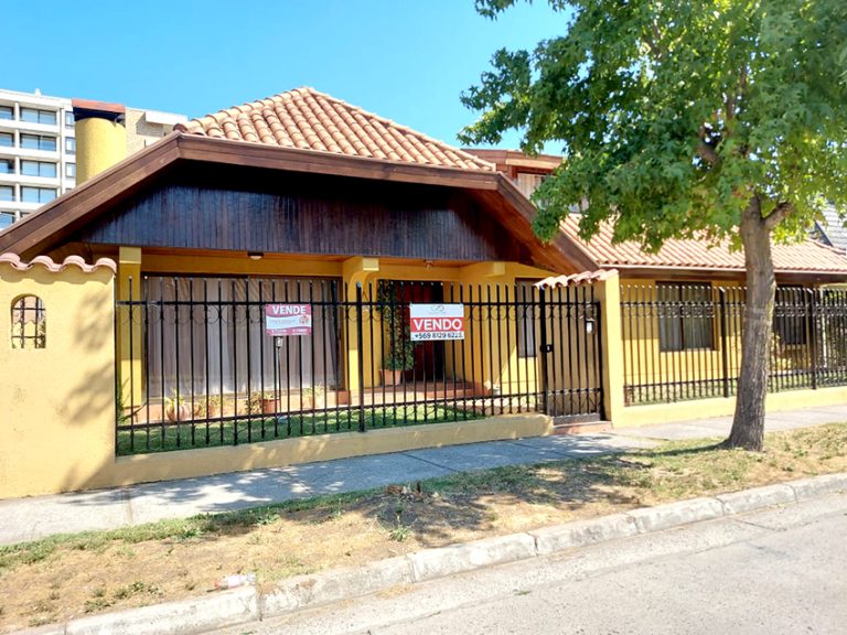 Mujer denuncia ser víctima de estafa, usura y apropiación indebida