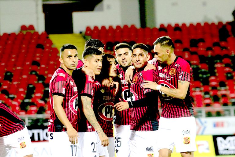 Rangers recibe hoy en Talca al colista Deportes Santa Cruz