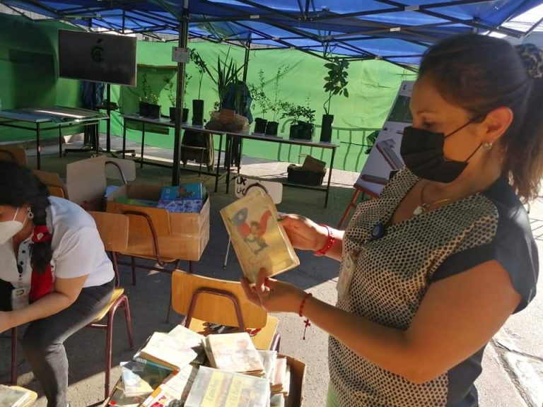 Recicla libros y revistas en “Activa Curicó 2022”