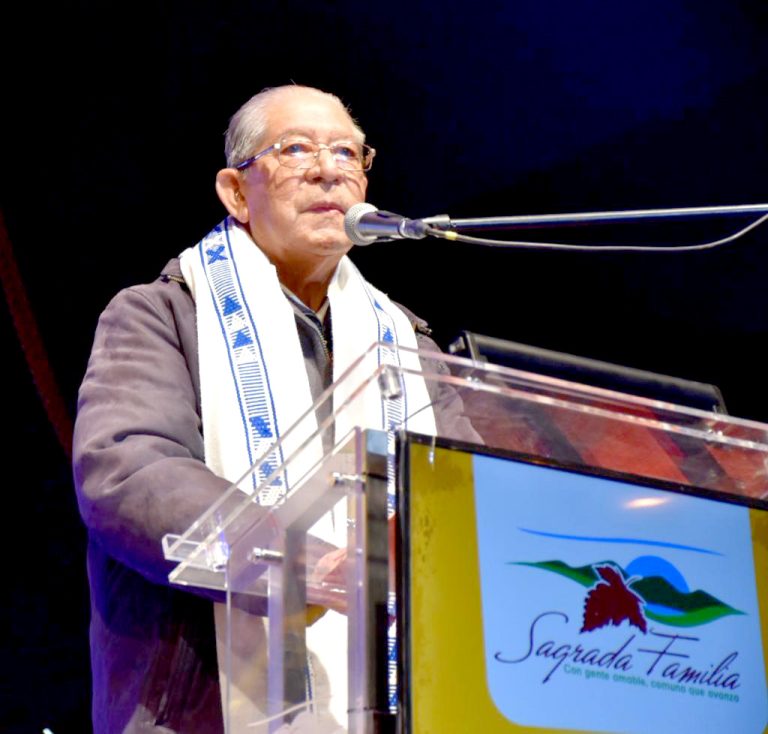 Sagrada Familia está triste: falleció el padre Víctor, nonagenario párroco de la comuna