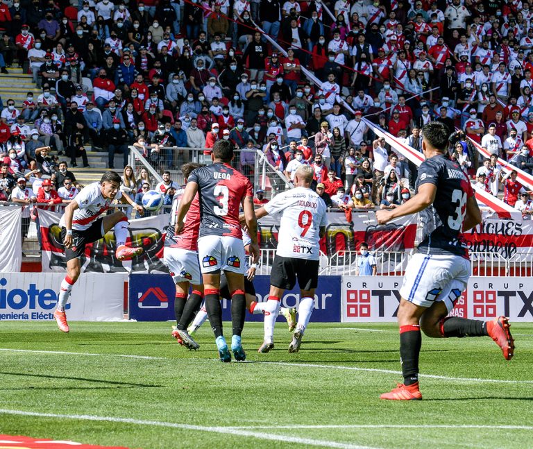 El Curi vuelve al triunfo y sigue en alza