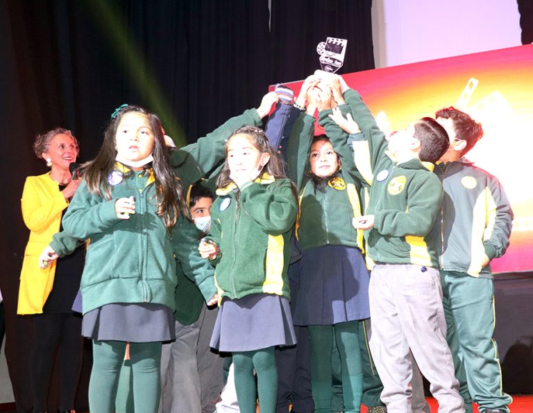 Molina Fest premió a los mejores  videos contra el ciberbullying