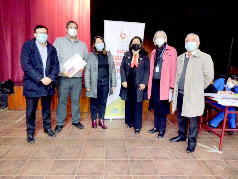 Cerca de 22 mil estudiantes faltan por vacunar contra el Covid-19 en el Maule