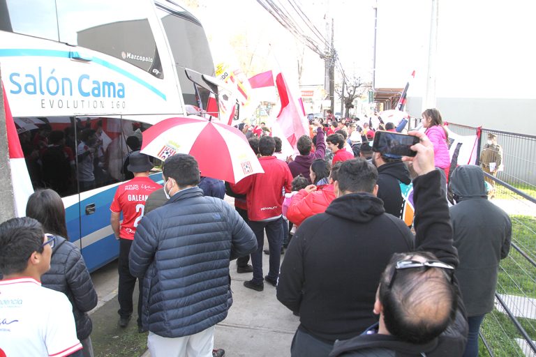 Esta noche se juega el clásico bajo la lluvia