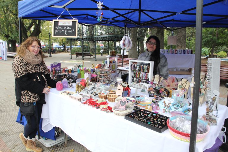 En marcha feria de emprendedoras y mujeres jefas de hogar