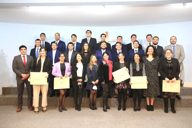 Concluye programa de formación de 99 médicos para la región