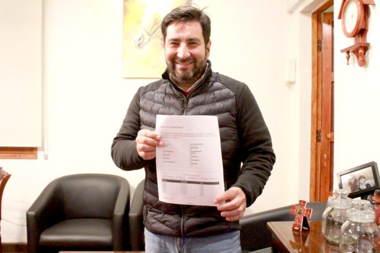 Alcalde recalcó que programa para acceder a gas más barato se apega completamente a la legalidad