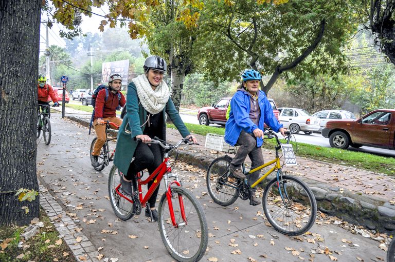Ciclistas urbanos plantearon inquietudes  a nueva secretaria ejecutiva de Conaset