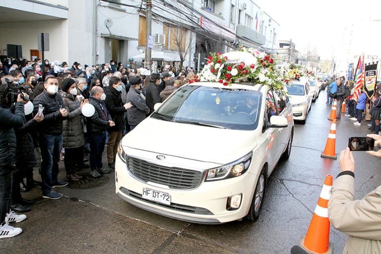 Curicó despidió a  Adolfo González F.