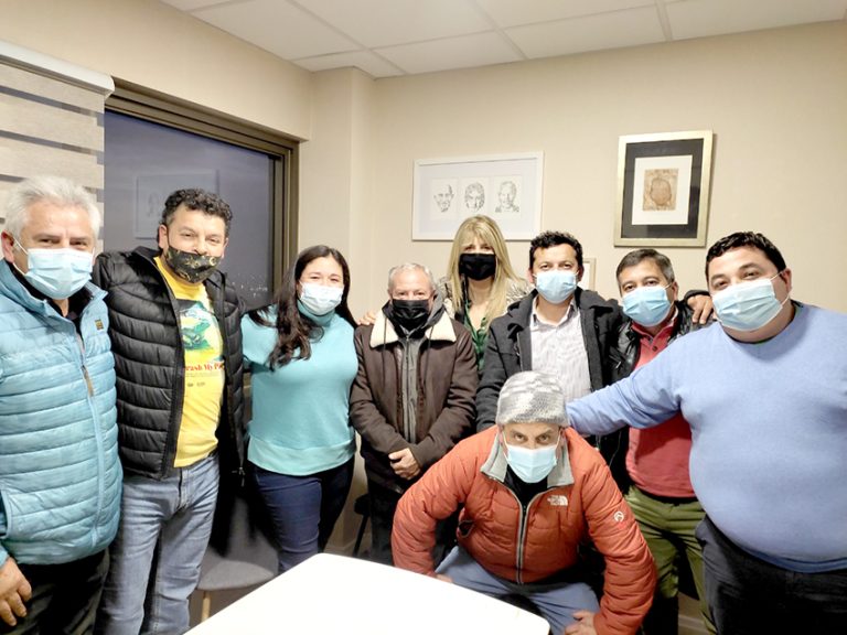 Senadora Rincón, deportistas y dirigentes  piden desfibriladores para el fútbol amateur