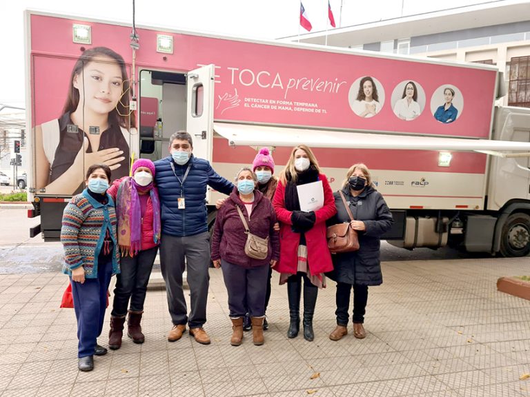 Clínica móvil realizó mamografías gratuitas en la Región del Maule