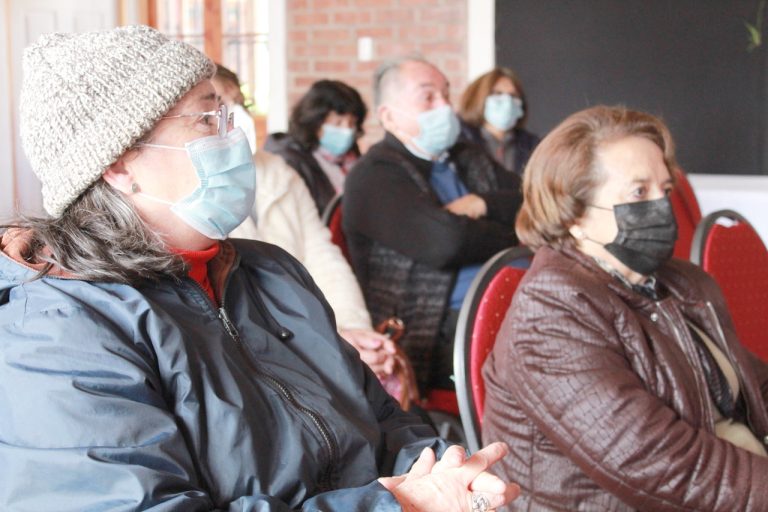 Municipalidad implementará programa especial de empleo para personas mayores