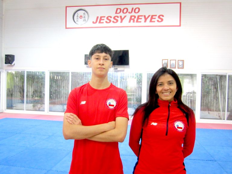 Karatecas curicanos viajan a Copa Juvenil en Croacia