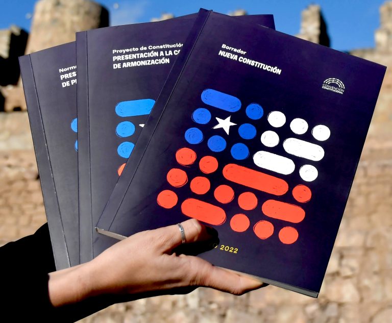 Maule Piensa informa sobre el Plebiscito de salida