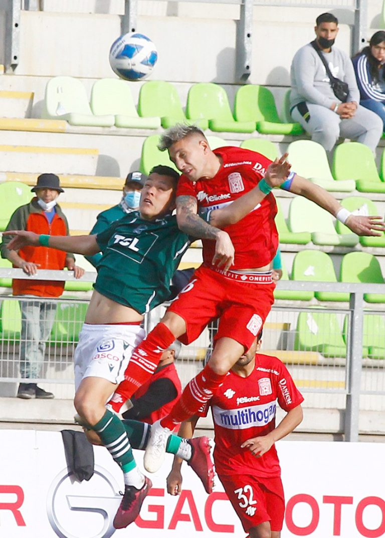 El Curi avanza por penales en Copa Chile