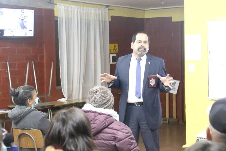 Vecinos participaron en charla de  autocuidado y prevención del delito