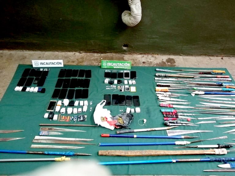 Allanamiento en cárcel de Talca arrojó incautación de armas, drogas y teléfonos