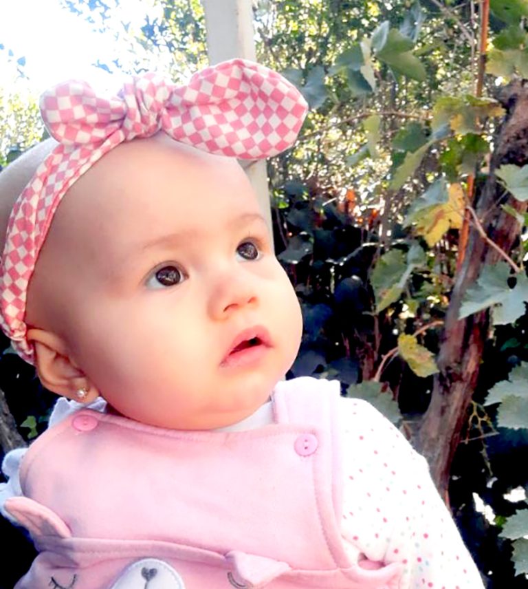 Sigue campaña para ayudar a bebé que padece cáncer