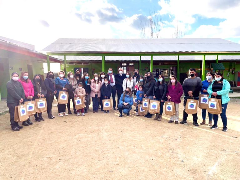 Familias de Curicó son las primeras de Chile en beneficiarse de inédito programa preescolar