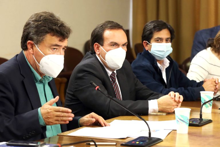 Piden reducir el Impuesto Específico a los combustibles