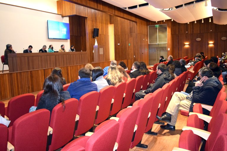 U. Autónoma promueve conversatorios para analizar propuesta de Salud en proyecto de nueva Constitución