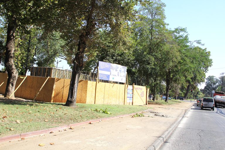 Preocupa el retraso en la construcción de servicios higiénicos en la Alameda